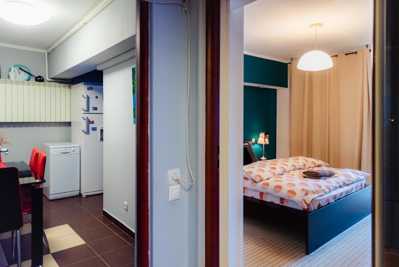 Comfy Apartment With Private Parking And Netflix Bükreş Dış mekan fotoğraf